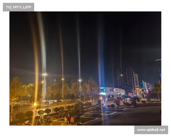 雷电交织的天际蕴含何种神秘力量与自然奥秘的深层探索